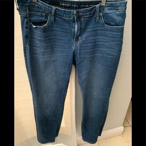 Calvin Klein’s women’s straight jeans